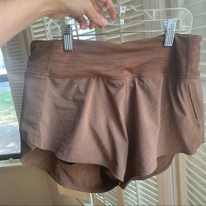 Outdoor Voice Hudson Short Brown Medium